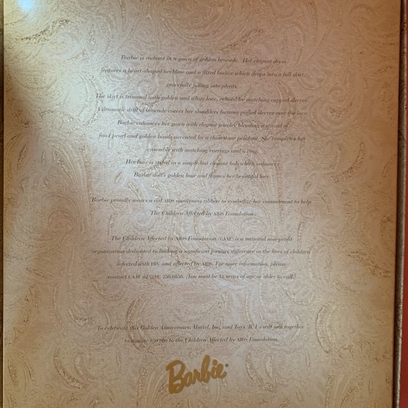 Golden Anniversary Barbie Limited Edition for Toys R Us 50th Anniversary - Picture 4 of 4